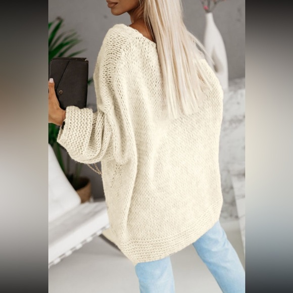 ONLY 1 LEFT! 🎁Apricot Solid Color Loose Knitted V Neck Versatile Lightweight - Picture 2 of 12